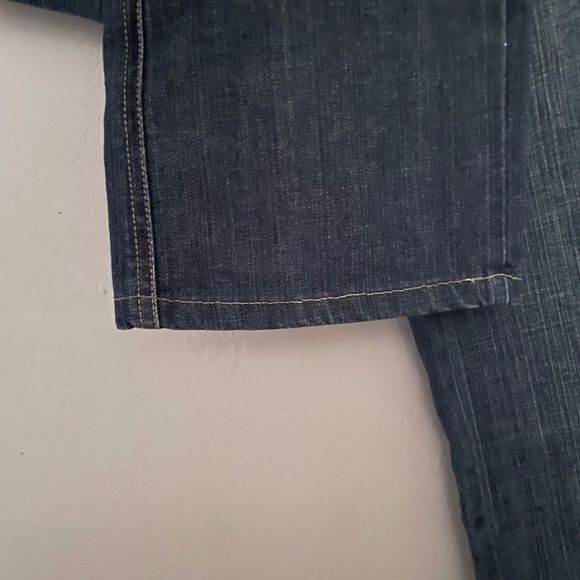 Talbots Jeans. Women’s size 4 stretch. EUC. Dark blue. Bootcut - Picture 4 of 5